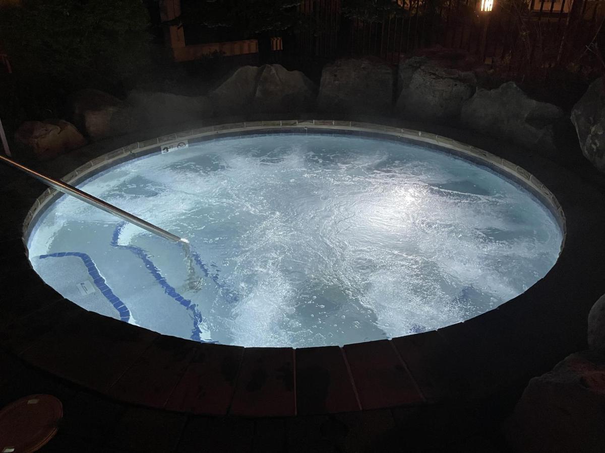 Allegheny Spring 239 King, Bed/Ski-In, Out/Pool & Hot Tub Сноушу Экстерьер фото